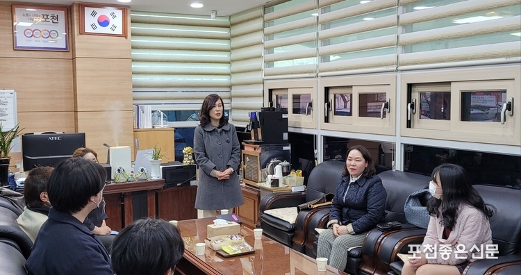 윤종애 선단동장이 감사인사를 전하고 있다.