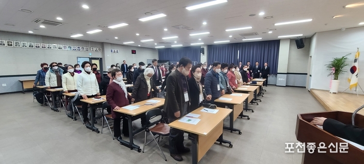 군내면 행정복지센터 3층에서 제5회 군내노인대학 입학식이 열리고 있다. (사진=문석완 기자)