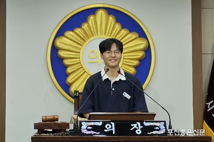 청소년의회 주윤찬(송우고 1학년) 의장. (사진=문석완 기자)