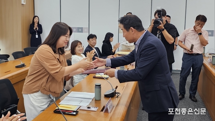염인정 이사(한사랑마을교육공동체 이사장).