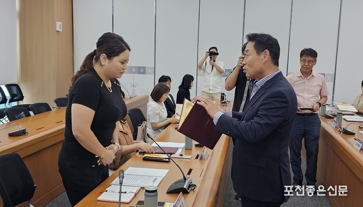 우경민 이사(신봉초등학교 학부모회장).