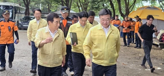 박윤국 민주당위원장, "포천 전체를 특별 재난 구역으로 지정"을 행안부 장관에게 요청