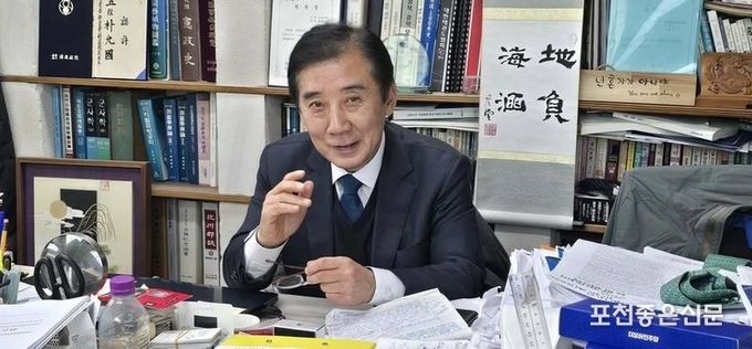 박윤국 전 포천시장, 지방선거에 출마하기 위해 민주당 위원장 사퇴